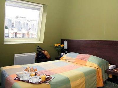 Apolonia Montmartre; Sure Collection By Western 3* Parigi