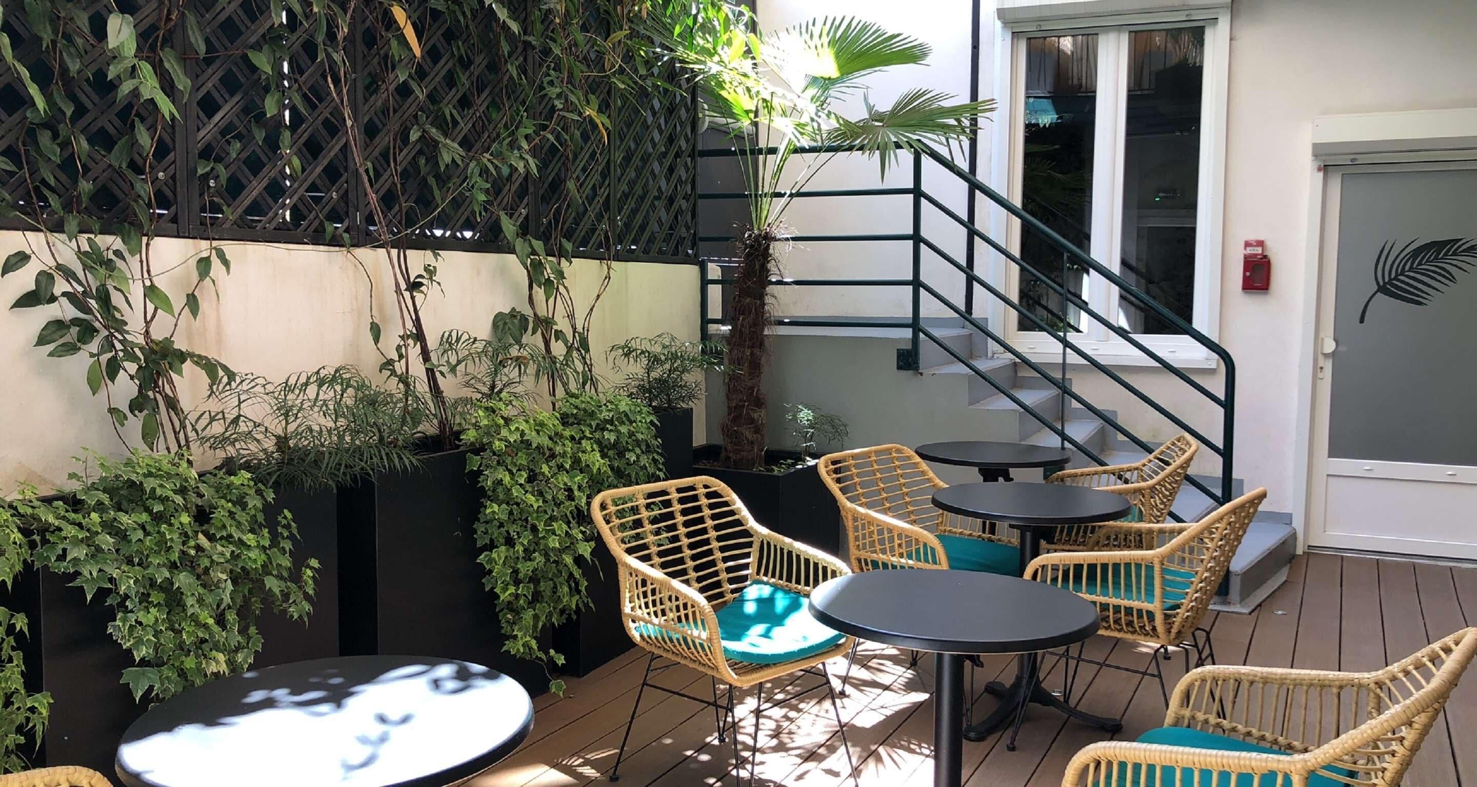 Apolonia Montmartre; Sure Collection By Western 3*