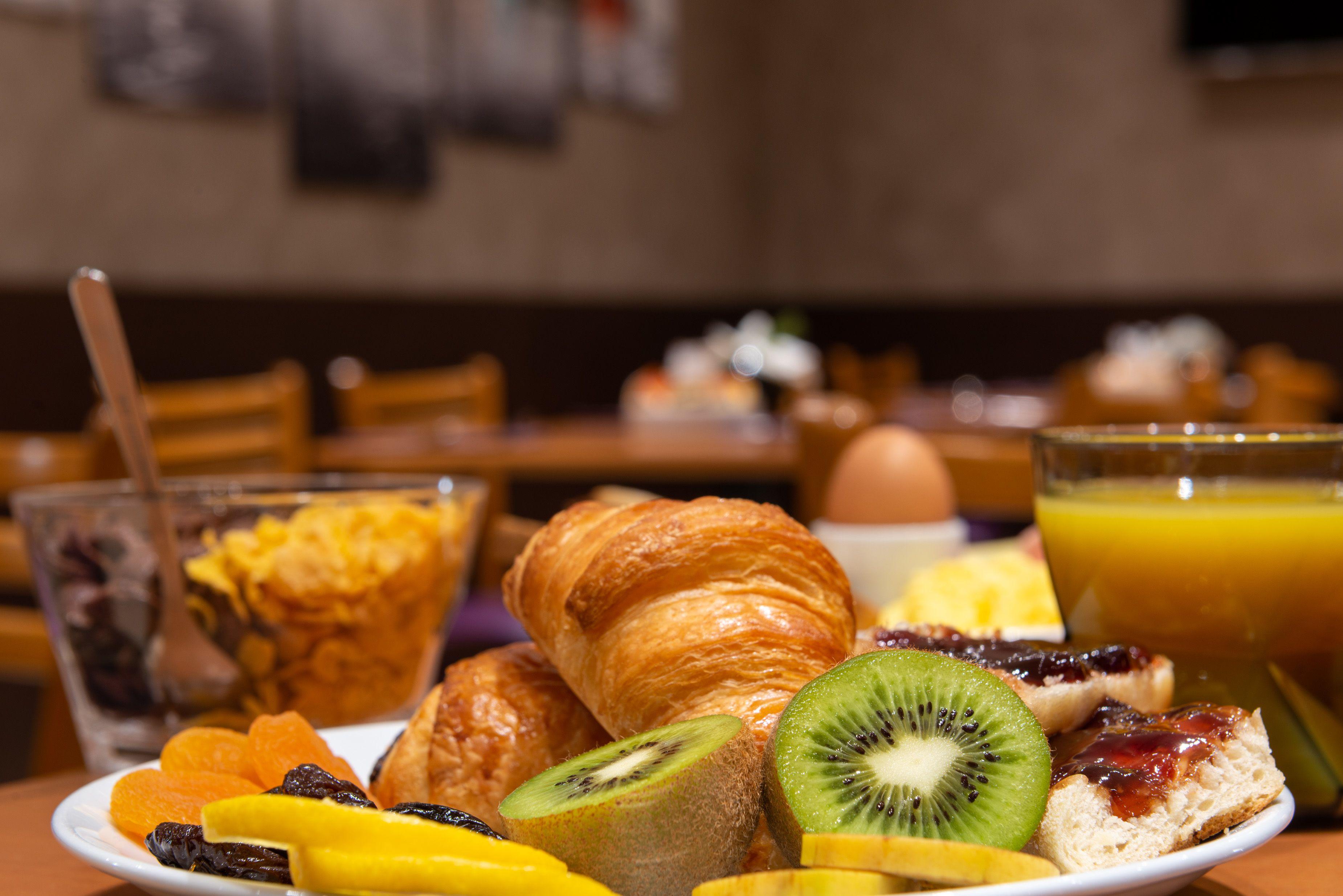 Apolonia Montmartre; Sure Collection By Western Hotel